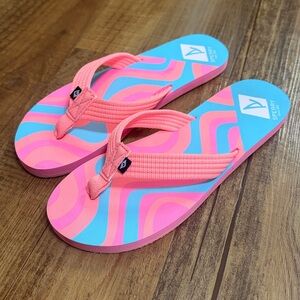 SPERRY Kids' Calypso Coral Pink and Blue Patterned Flip Flops size 3